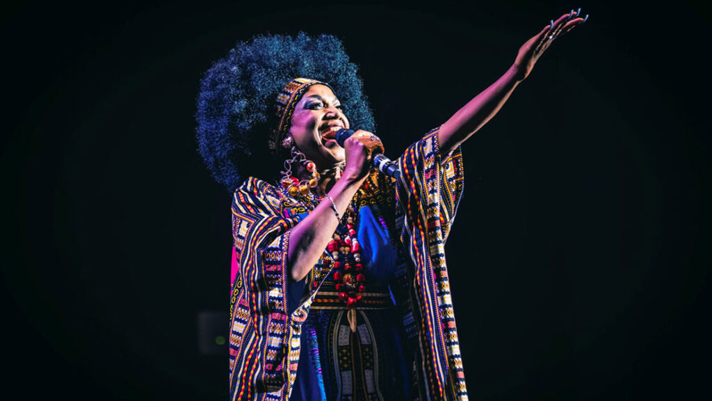 Lucrecia as Celia Cruz